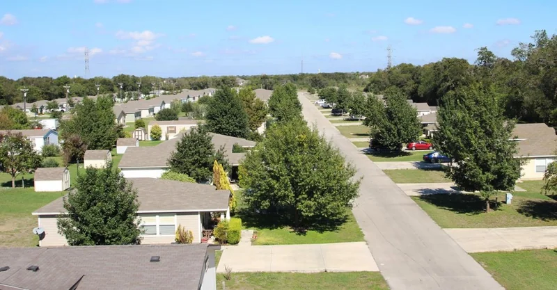 windmill-hill-aerial-neighborhood-street-wide-2 Windmill Hill