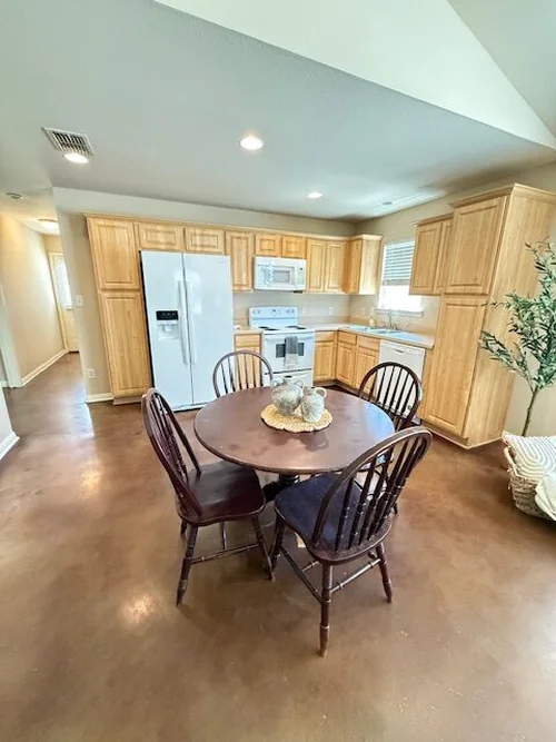 windmill-hill-kitchen-dining-table Windmill Hill